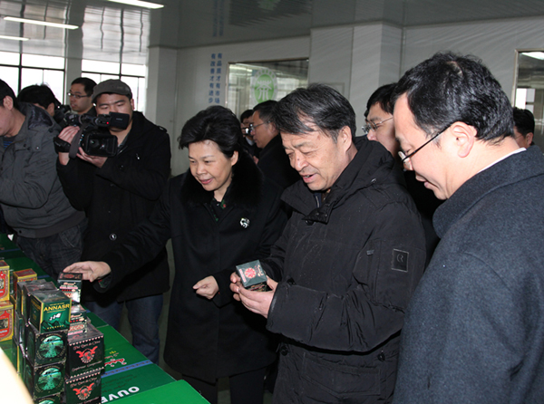 全國供銷(xiāo)合作總社黨組書(shū)記、理事會(huì )主任楊傳堂視察集團在安吉投資企業(yè)