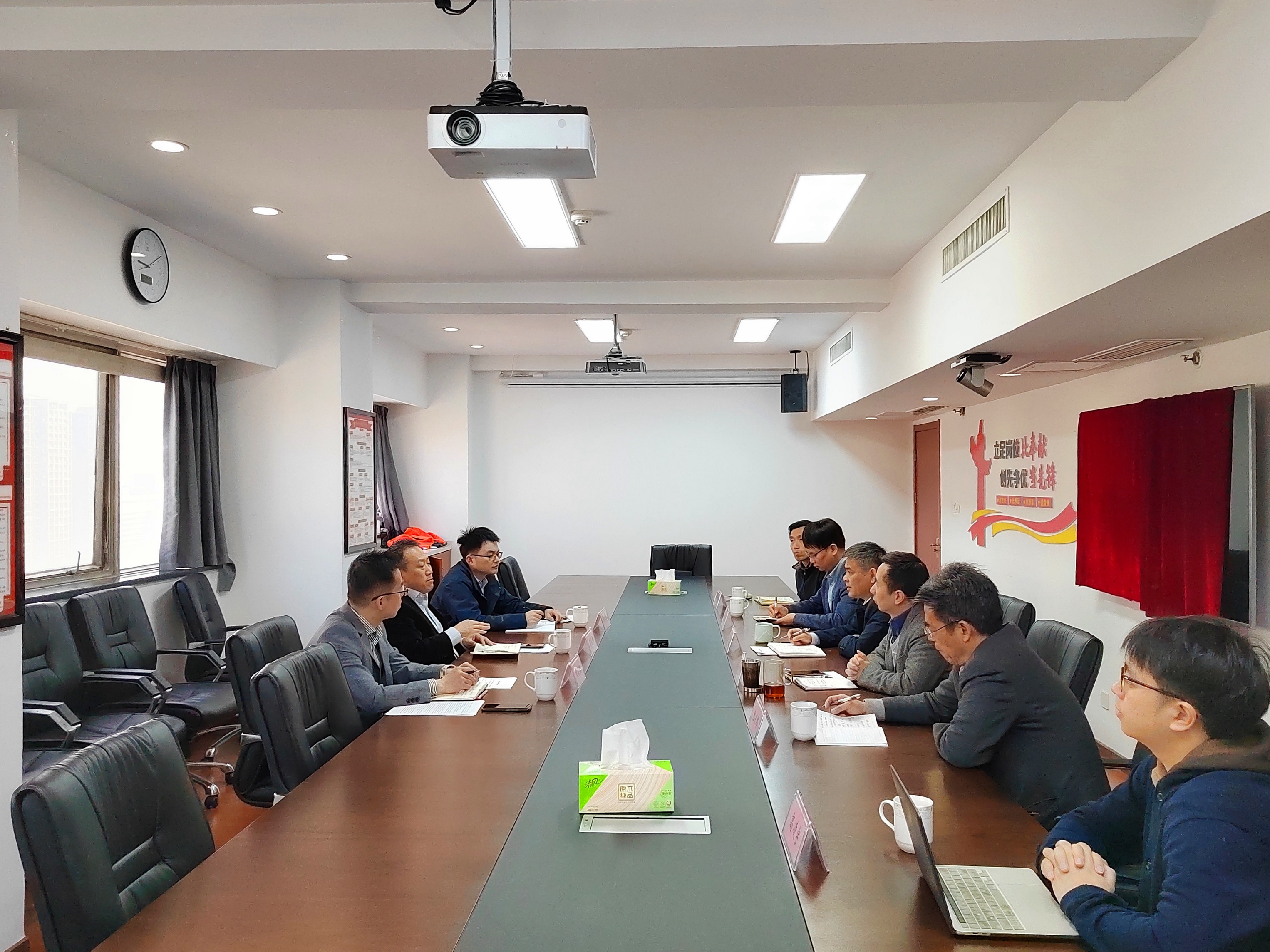 興合集團副總裁夏曉峰一行蒞臨浙茶集團調研指導